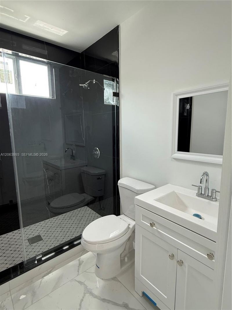 2100 NW 102nd St, Unit 1, Miami, FL 33147 Photo