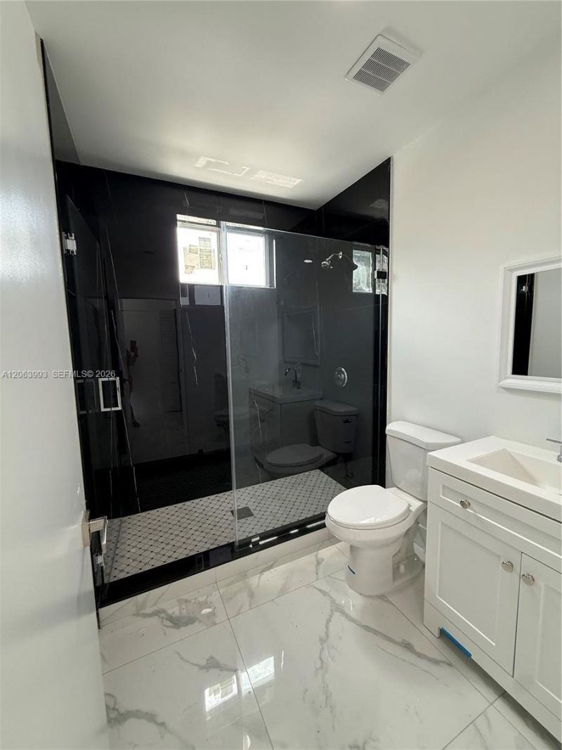 2100 NW 102nd St, Unit 1, Miami, FL 33147 Photo