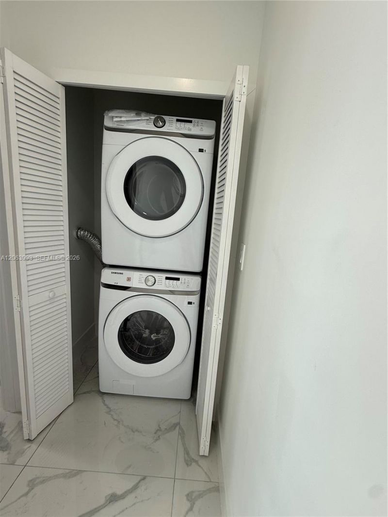 2100 NW 102nd St, Unit 1, Miami, FL 33147 Photo