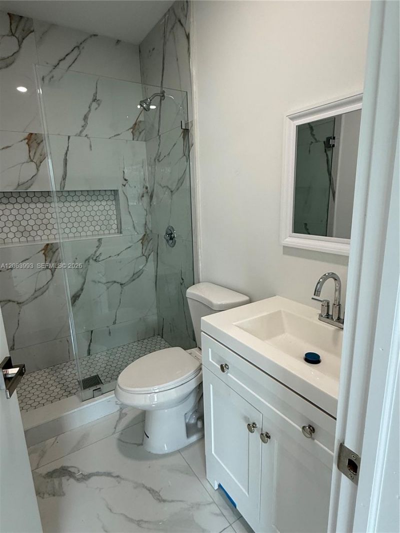 2100 NW 102nd St, Unit 1, Miami, FL 33147 Photo