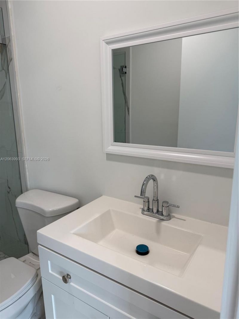 2100 NW 102nd St, Unit 1, Miami, FL 33147 Photo