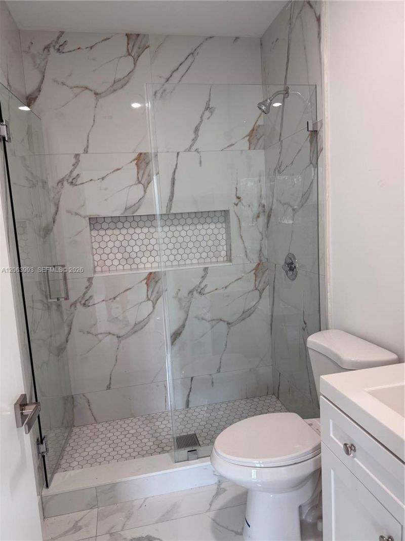 2100 NW 102nd St, Unit 1, Miami, FL 33147 Photo