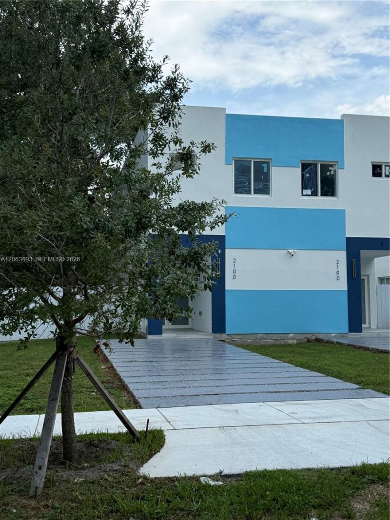 2100 NW 102nd St, Unit 1, Miami, FL 33147 Photo