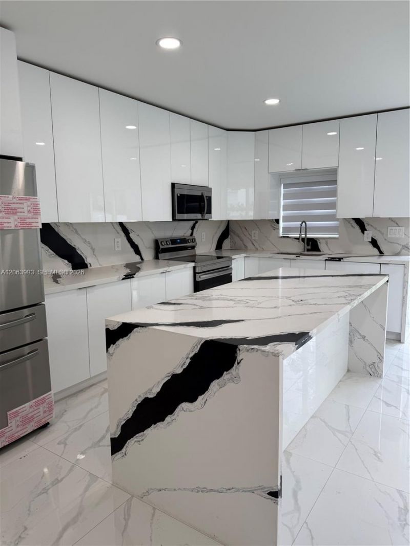 2100 NW 102nd St, Unit 1, Miami, FL 33147 Photo