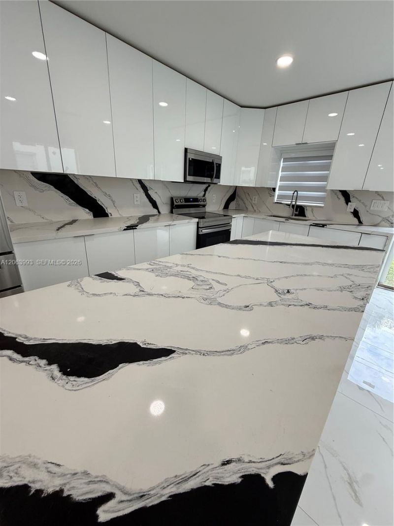 2100 NW 102nd St, Unit 1, Miami, FL 33147 Photo