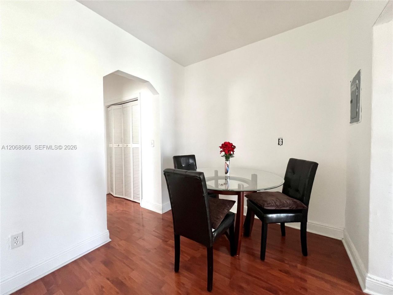450 77th St , Unit 6, Miami Beach, FL 33141 Photo