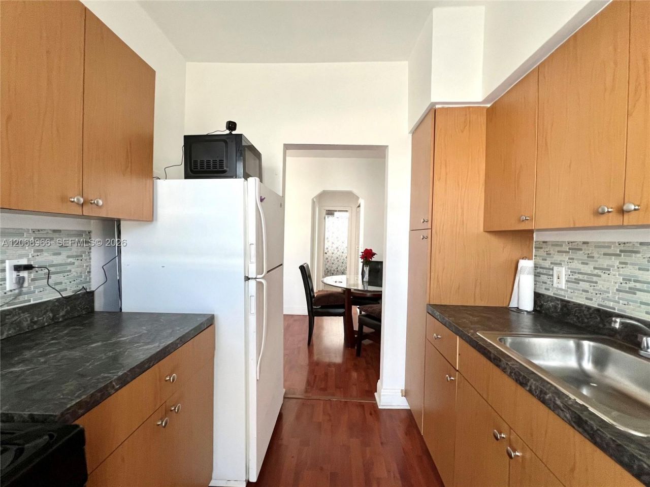 450 77th St , Unit 6, Miami Beach, FL 33141 Photo