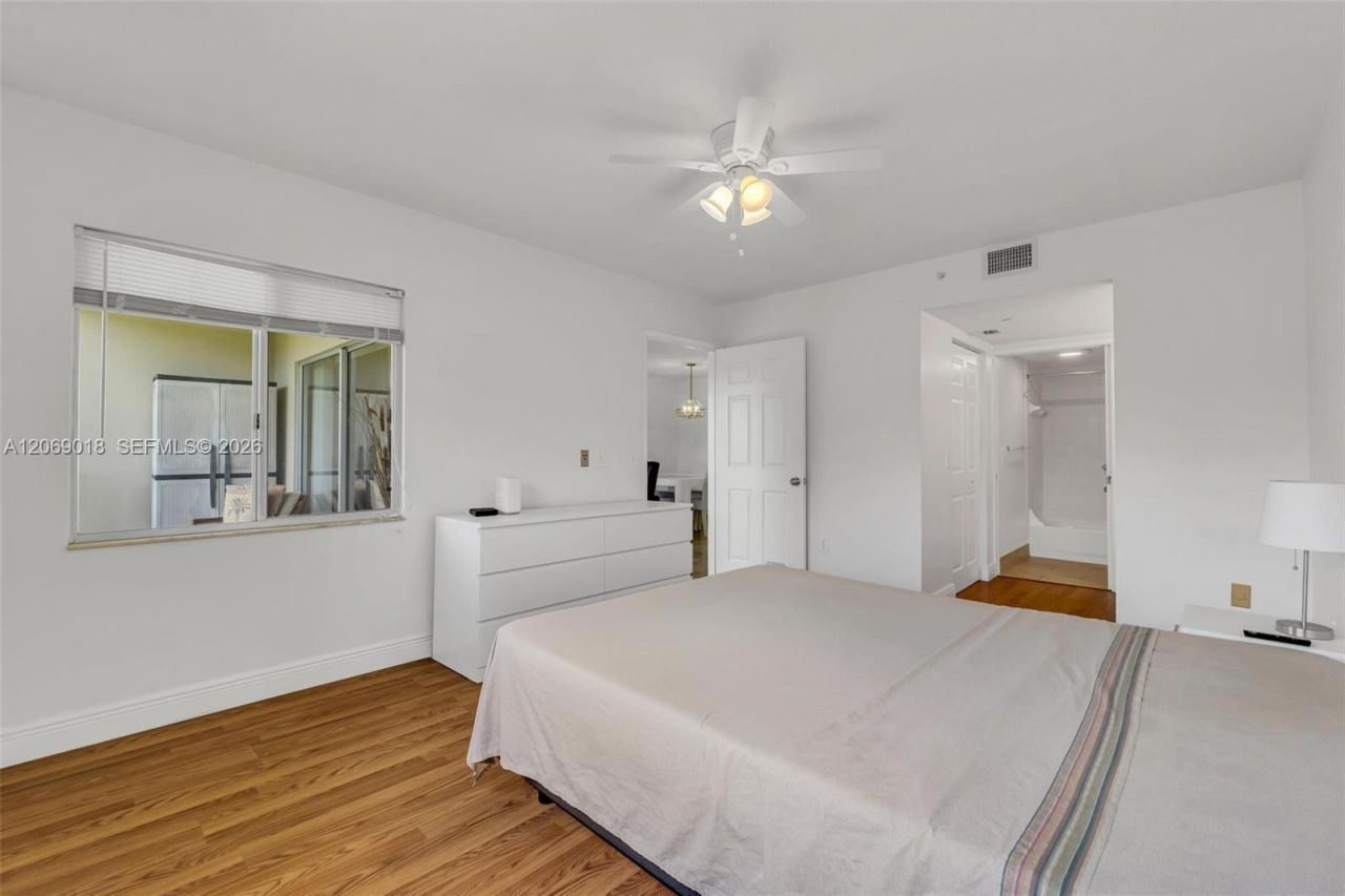 12651 SW 16th Ct , Unit 304B, Pembroke Pines, FL 33027 Photo