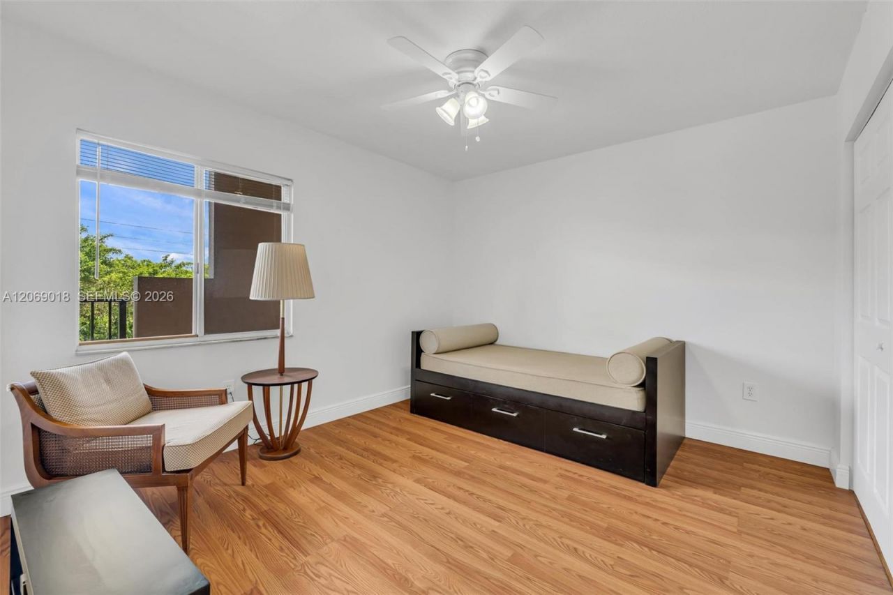 12651 SW 16th Ct , Unit 304B, Pembroke Pines, FL 33027 Photo