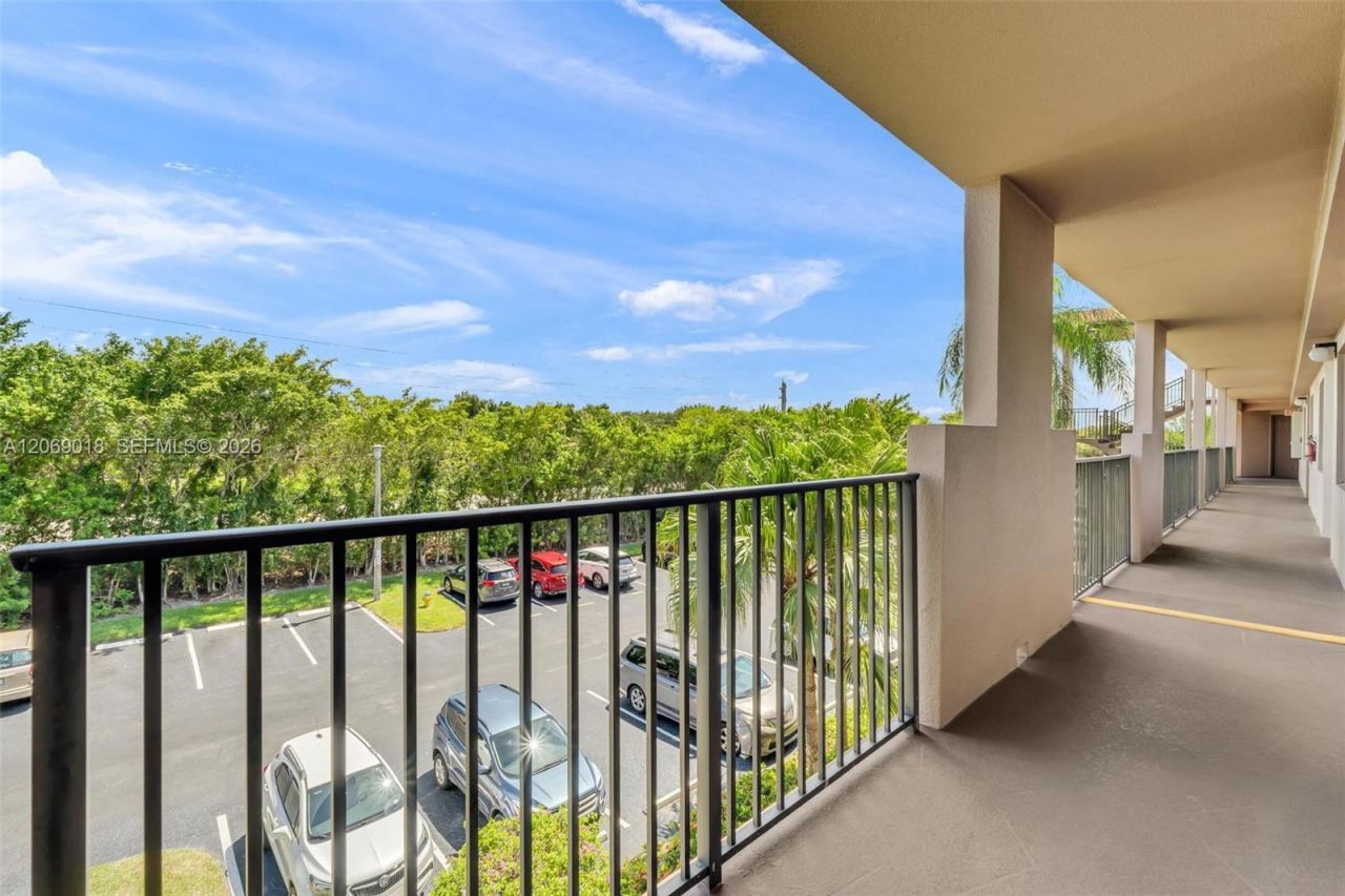 12651 SW 16th Ct , Unit 304B, Pembroke Pines, FL 33027 Photo