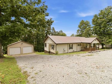 75 Lakeshore Drive, Nancy, KY 42544