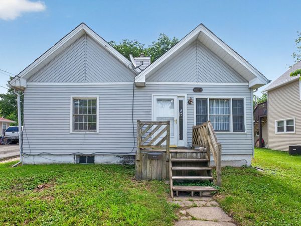 322 Hickory Street , DeKalb, IL 60115