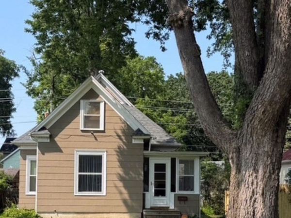 216 Randall Street, Waterloo, IA 50701