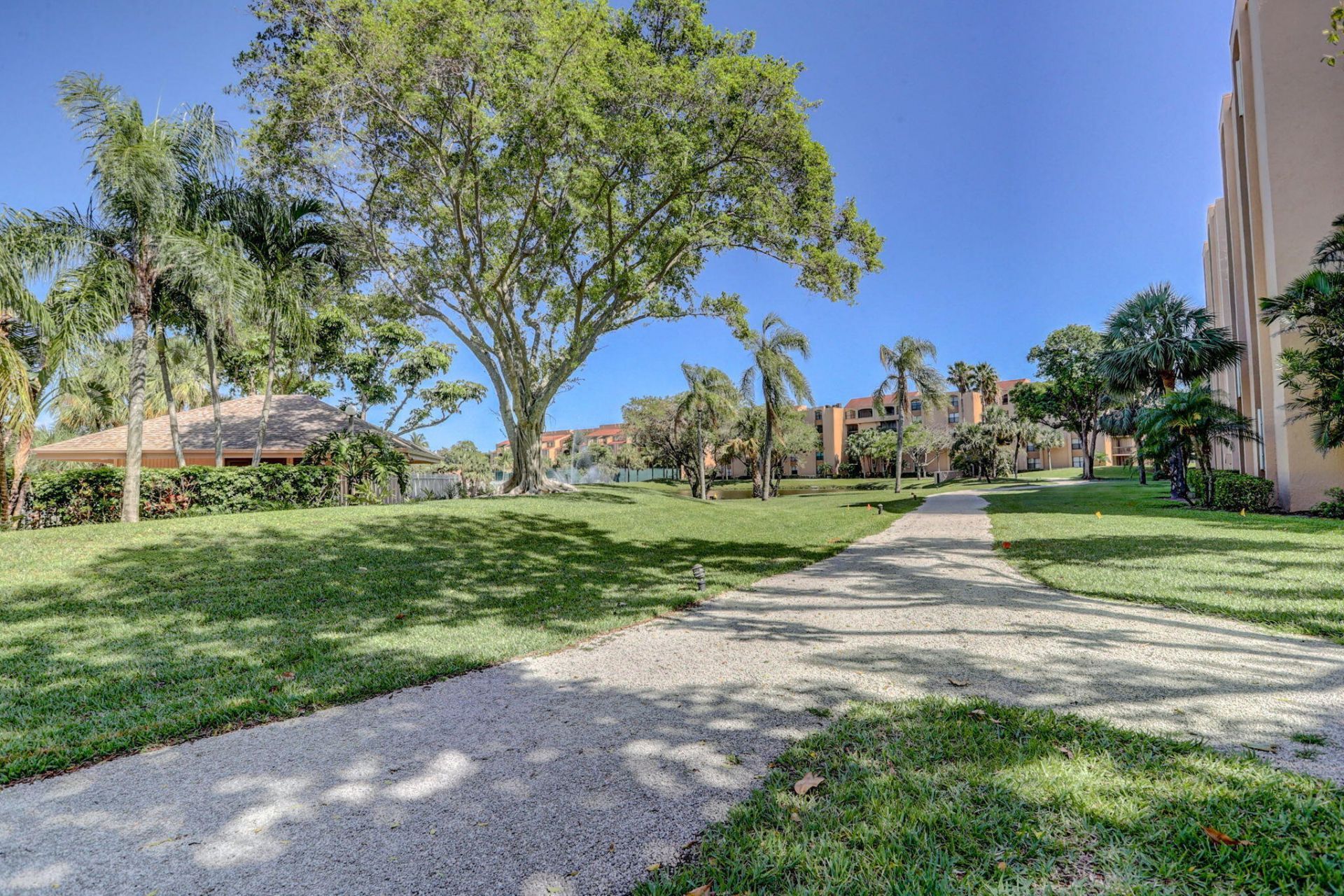 600 Egret Circle, Unit 7504, Delray Beach, FL 33444 Photo