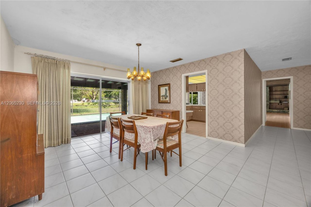 11800 SW 72nd Ave, Pinecrest, FL 33156 Photo