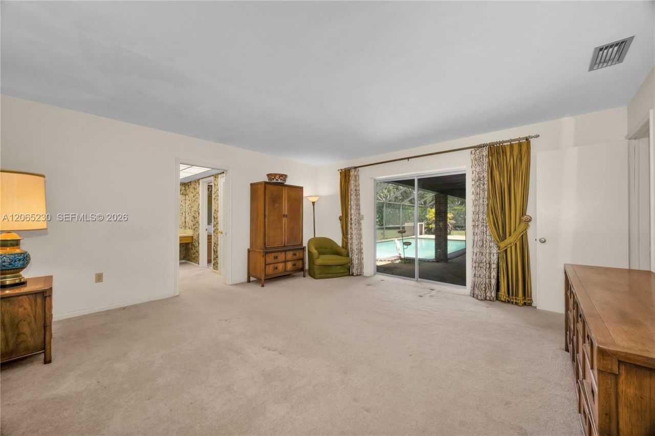 11800 SW 72nd Ave, Pinecrest, FL 33156 Photo