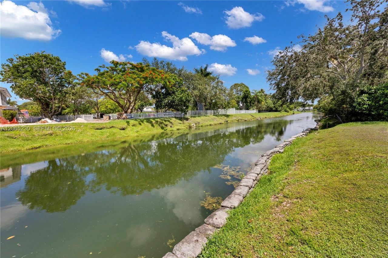 11800 SW 72nd Ave, Pinecrest, FL 33156 Photo