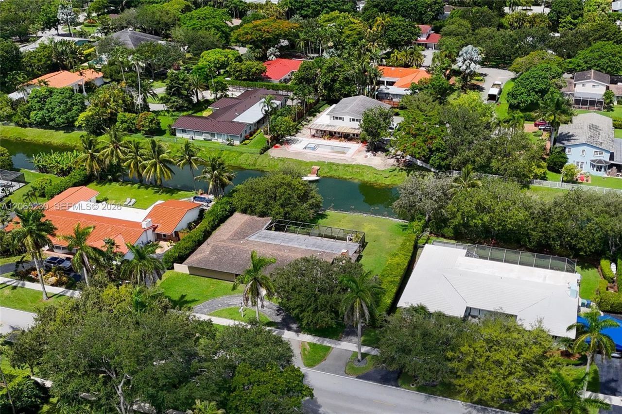 11800 SW 72nd Ave, Pinecrest, FL 33156 Photo