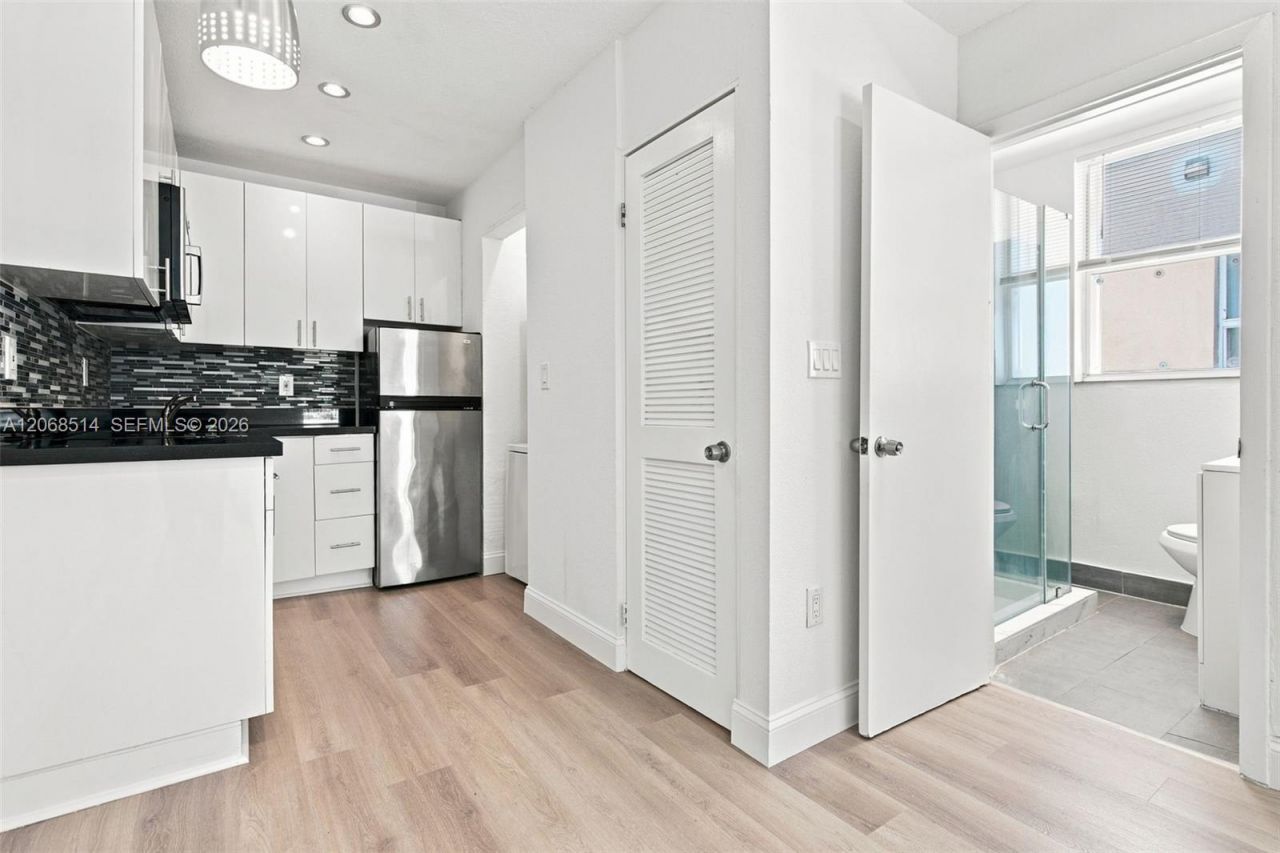 119 Menores Ave, Unit 2, Coral Gables, FL 33134 Photo