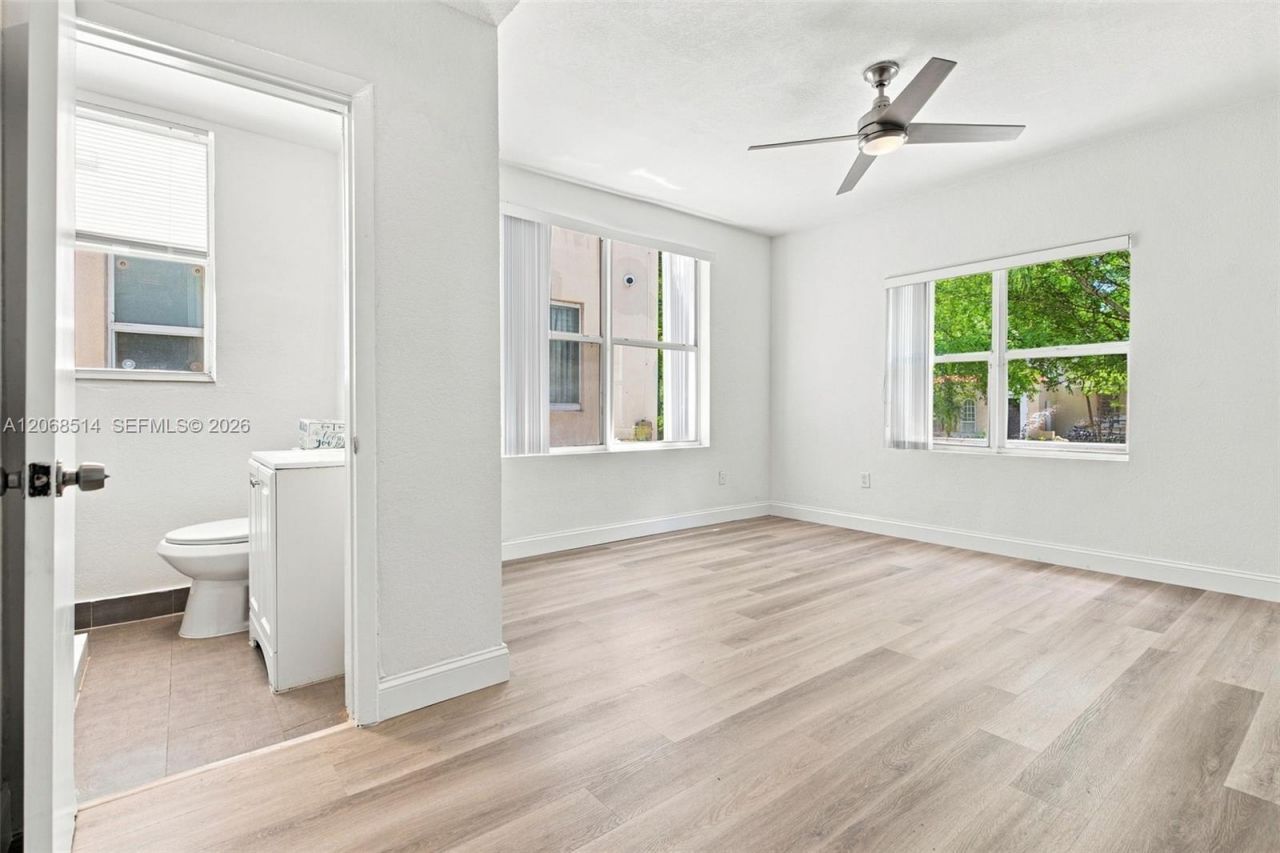 119 Menores Ave, Unit 2, Coral Gables, FL 33134 Photo
