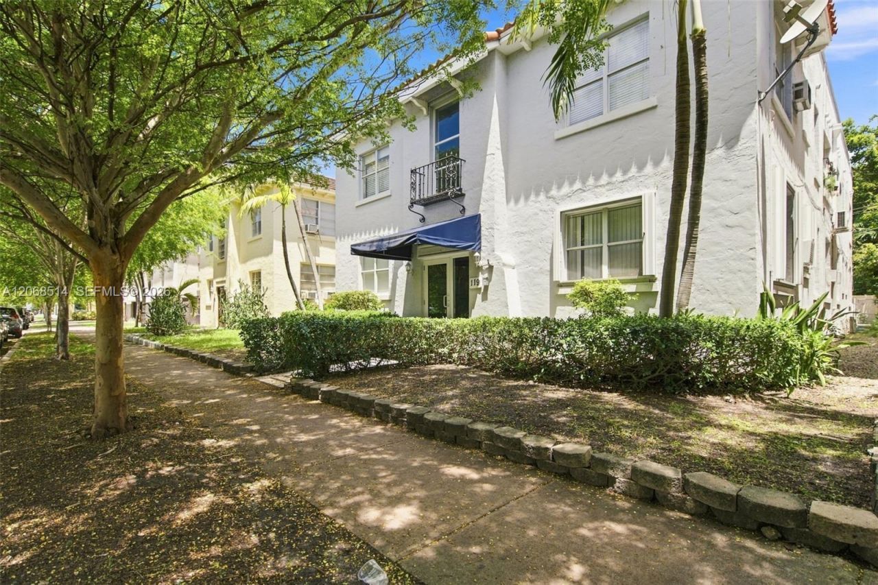 119 Menores Ave, Unit 2, Coral Gables, FL 33134 Photo