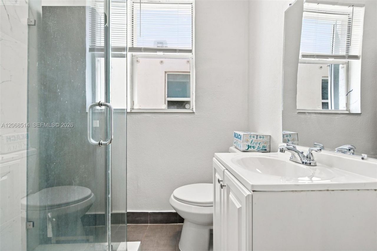 119 Menores Ave, Unit 2, Coral Gables, FL 33134 Photo