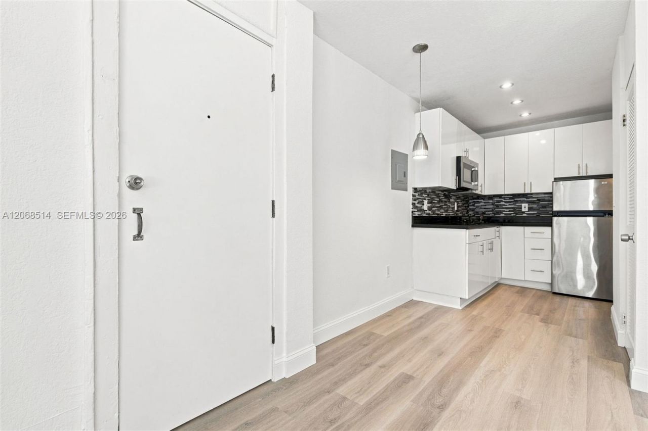 119 Menores Ave, Unit 2, Coral Gables, FL 33134 Photo