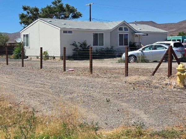 2745 Truckee Street, Silver Springs, NV 89429