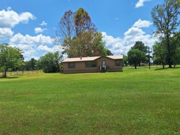 10659 Wesley Road, Vivian, LA 71082
