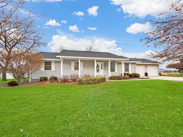 618 Cynthia Street , Minonk, IL 61760