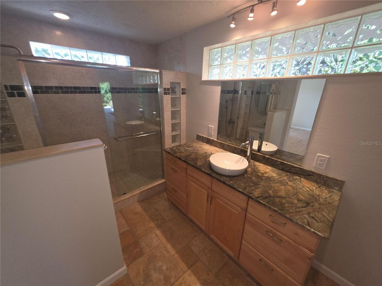 7708 NW 9th Ave Drive, Bradenton, FL 34209 Photo