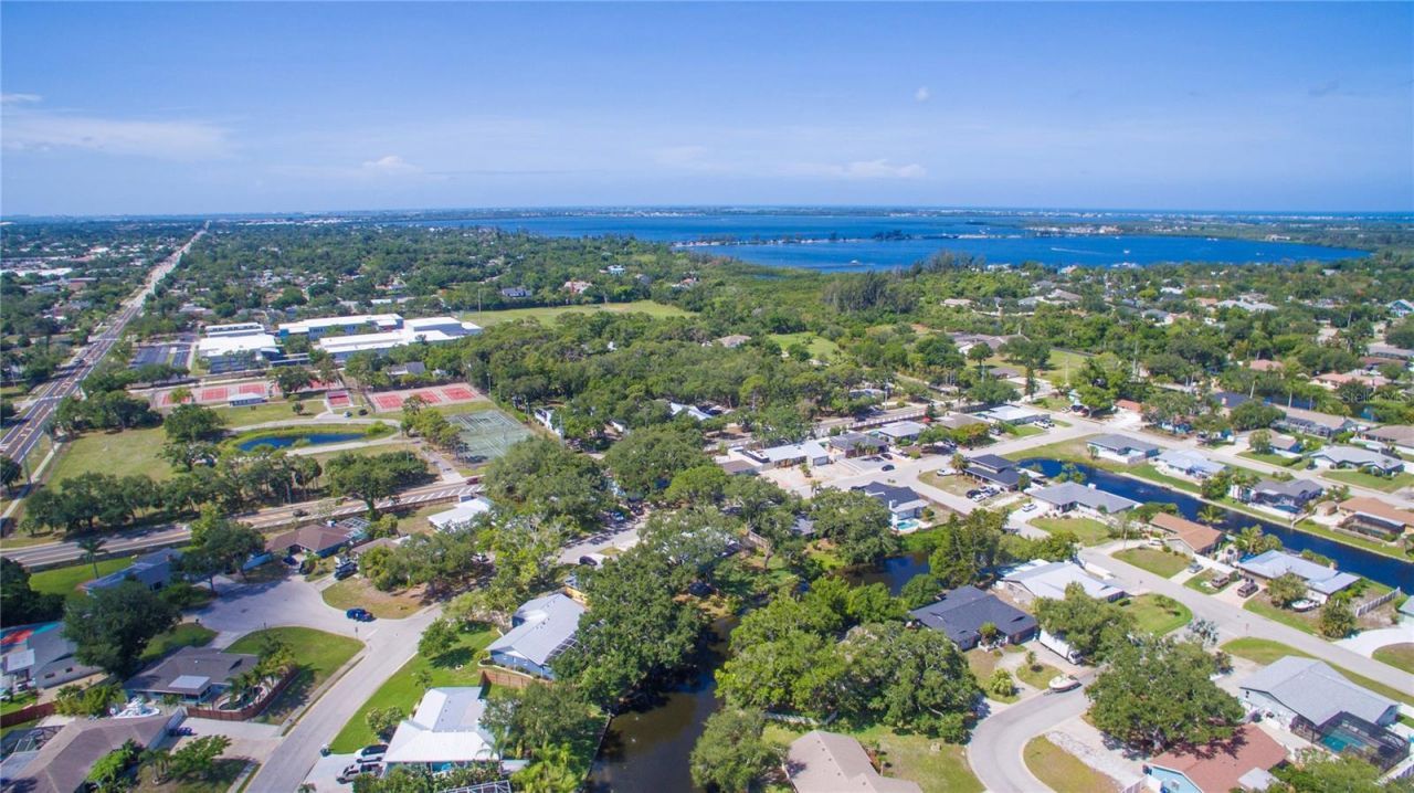 7708 NW 9th Ave Drive, Bradenton, FL 34209 Photo