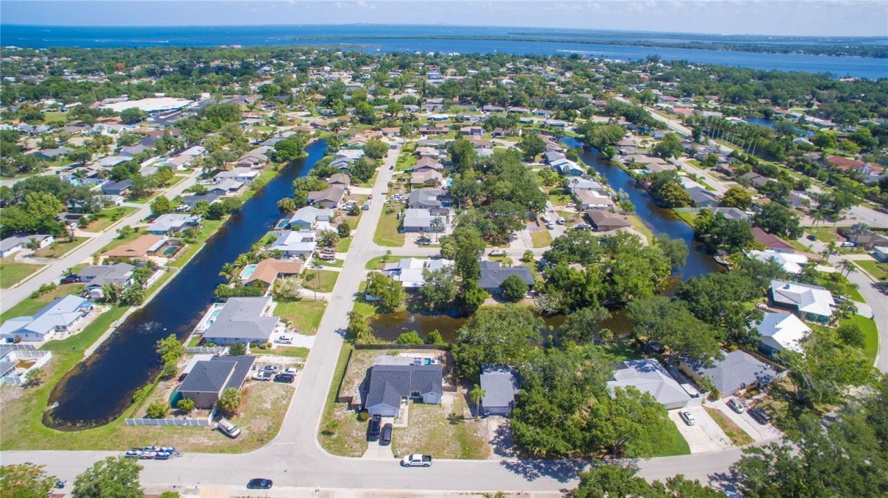 7708 NW 9th Ave Drive, Bradenton, FL 34209 Photo