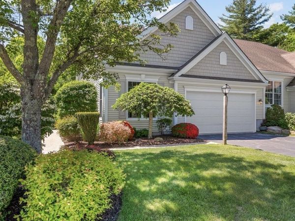 9 Canoe Lndg, Plymouth, MA 02360