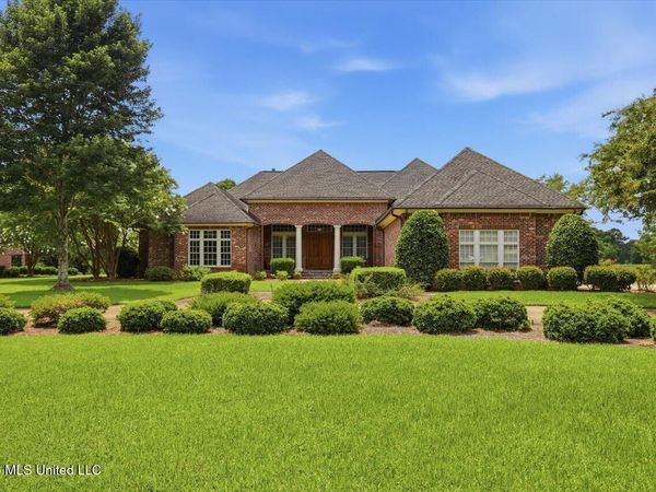 134 Lake Hill Drive, Flora, MS 39071