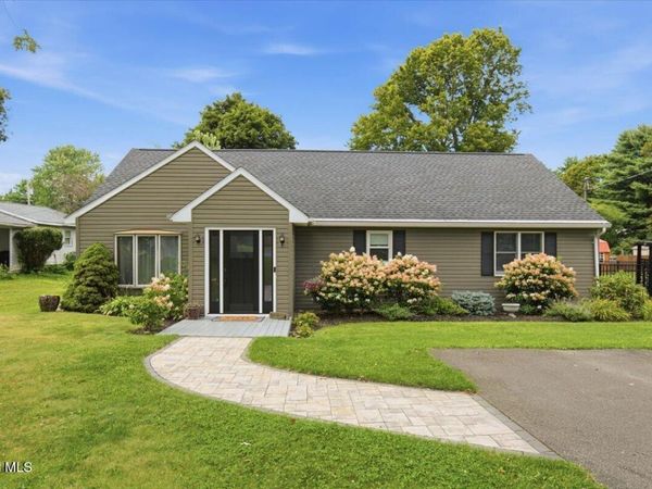 14 Clover Avenue, East Greenbush, NY 12061