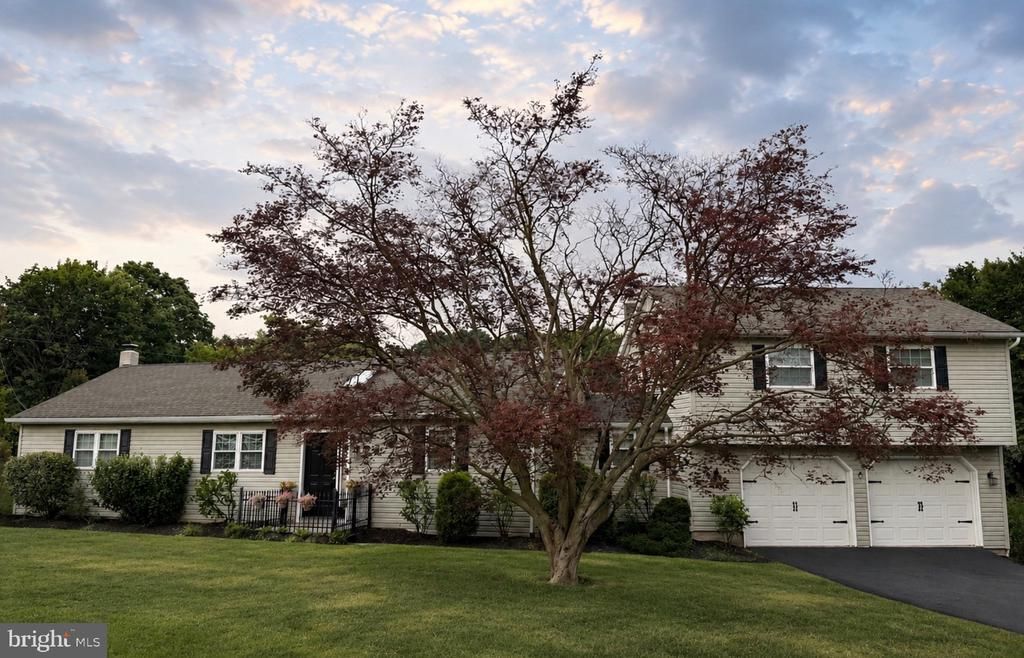 11951 ROCKVILLE ROAD, GLEN ROCK, PA 17327