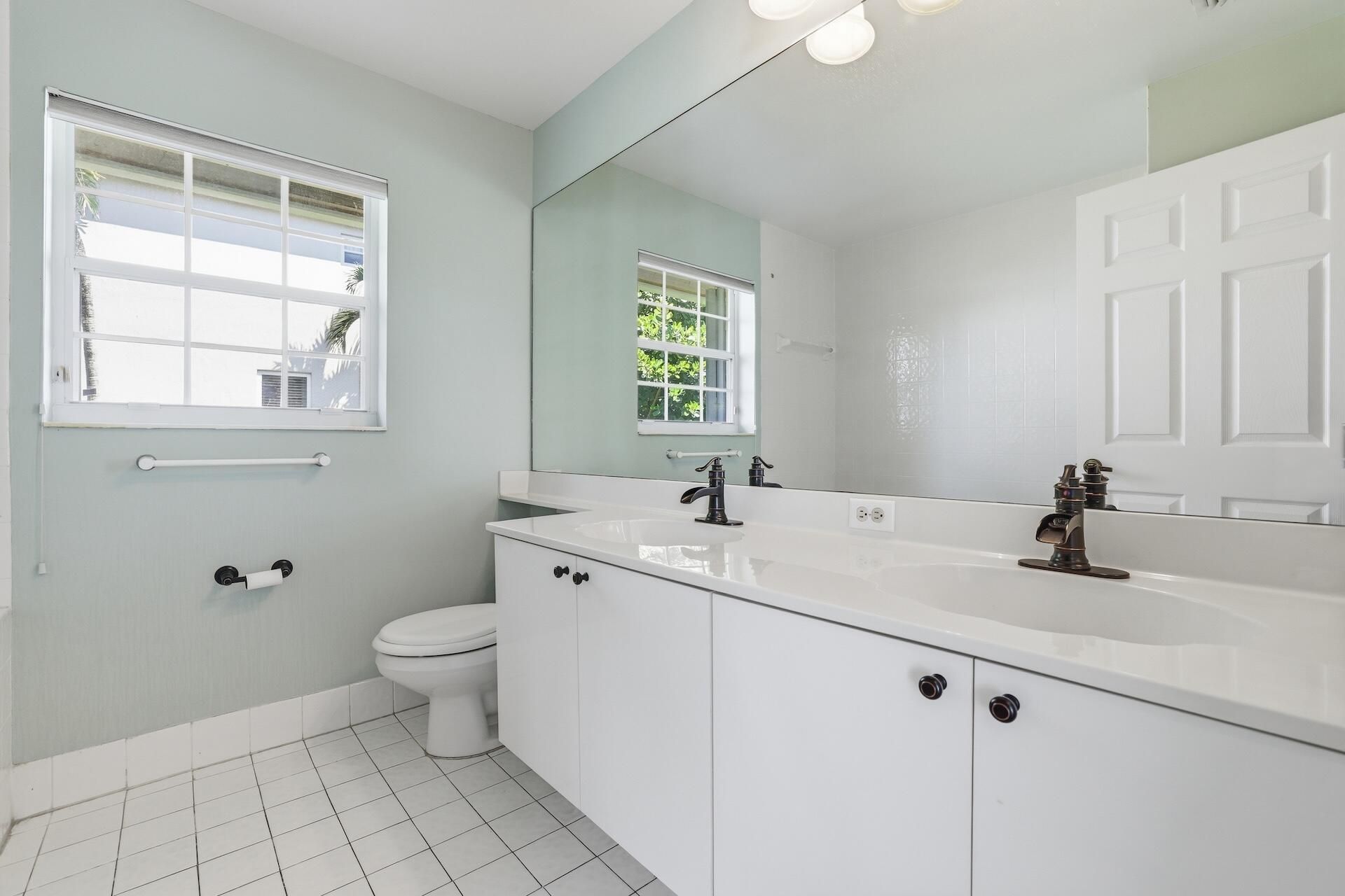 533 Cypress Green Circle, Wellington, FL 33414 Photo