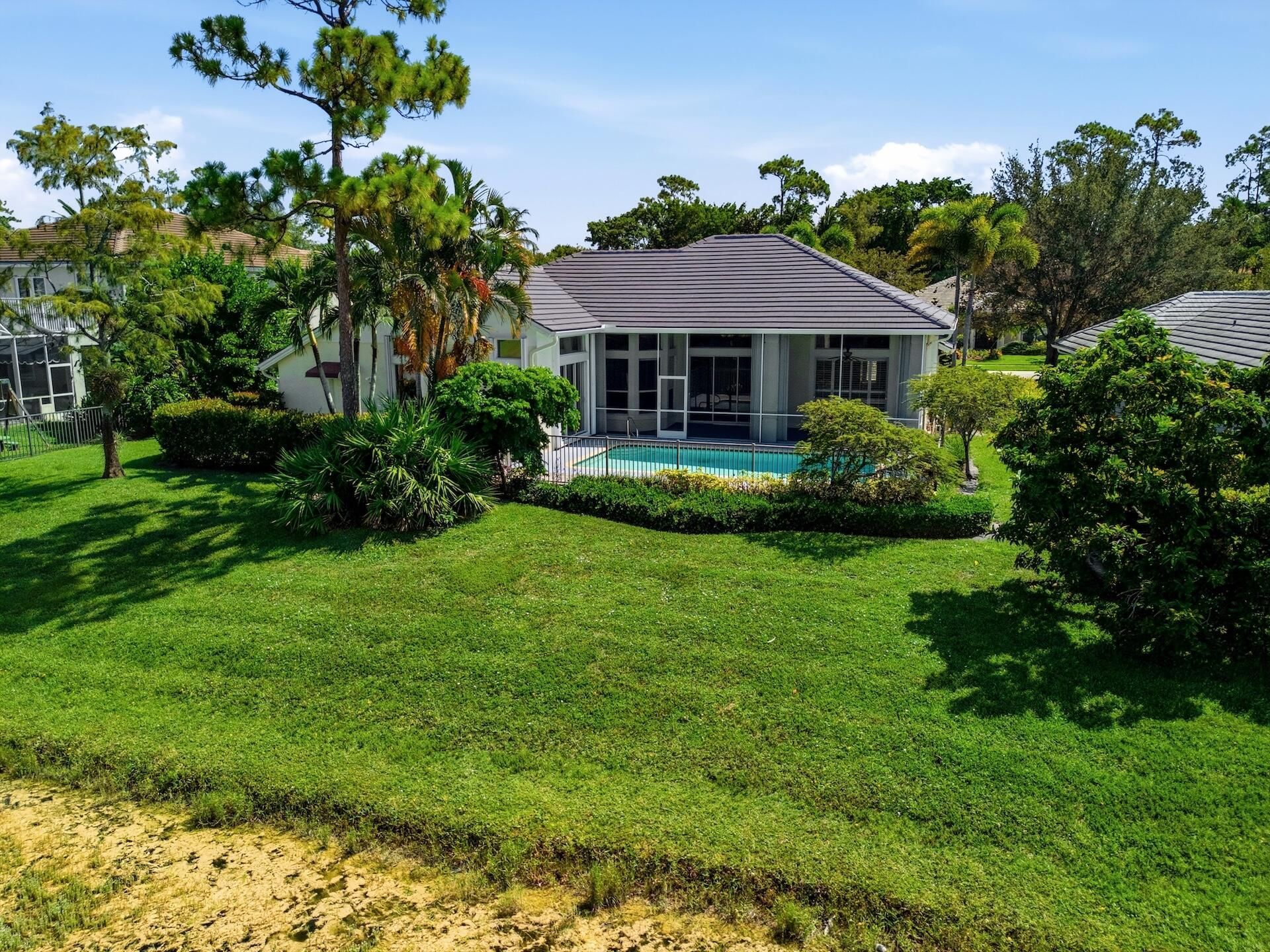 533 Cypress Green Circle, Wellington, FL 33414 Photo