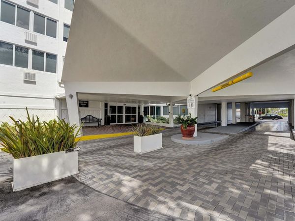 3233 NE 34th Street, Unit 214, Fort Lauderdale, FL 33308