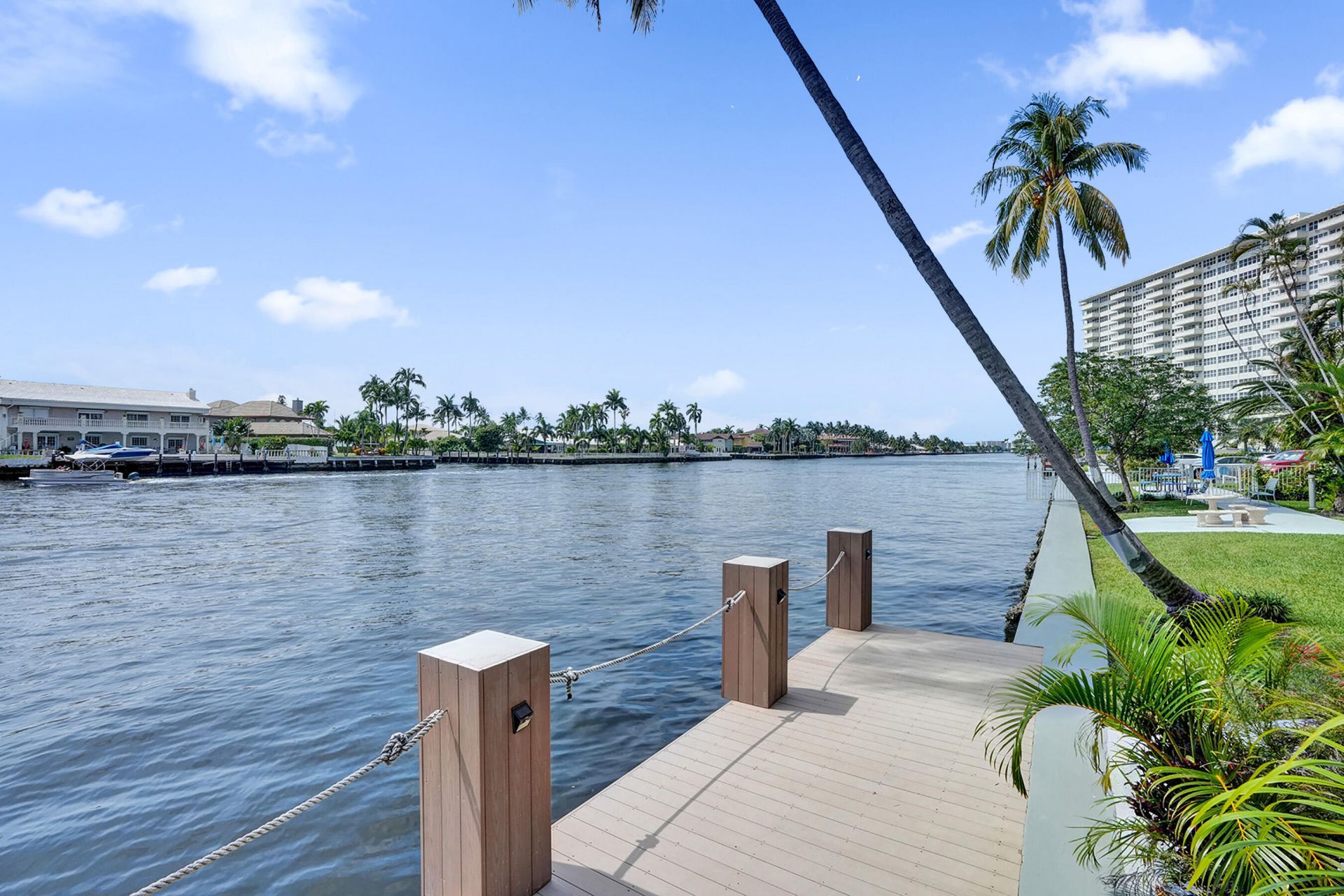 3233 NE 34th Street, Unit 214, Fort Lauderdale, FL 33308 Photo