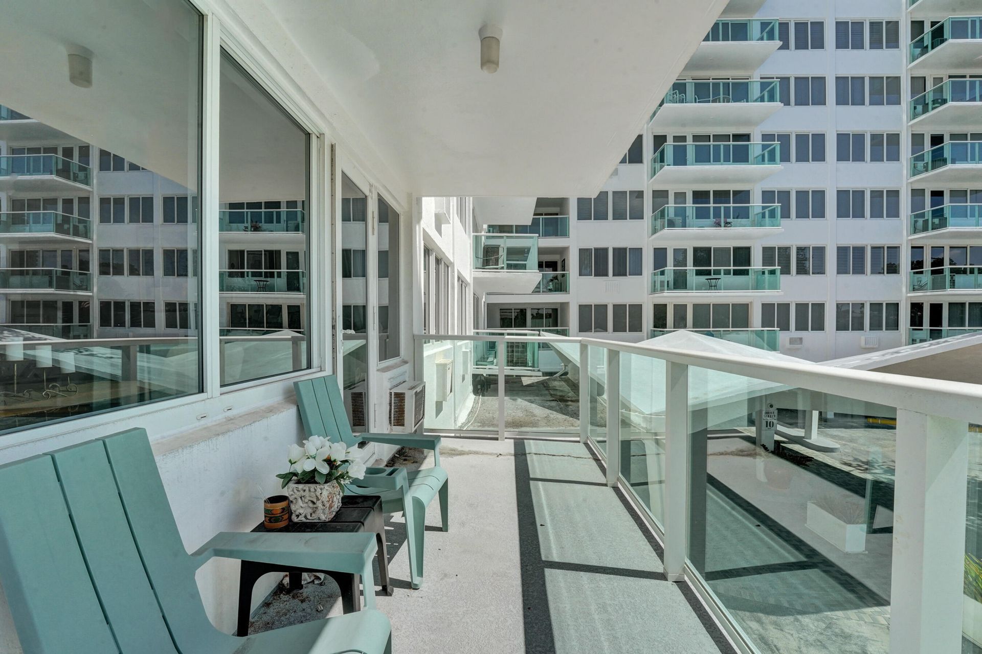 3233 NE 34th Street, Unit 214, Fort Lauderdale, FL 33308 Photo