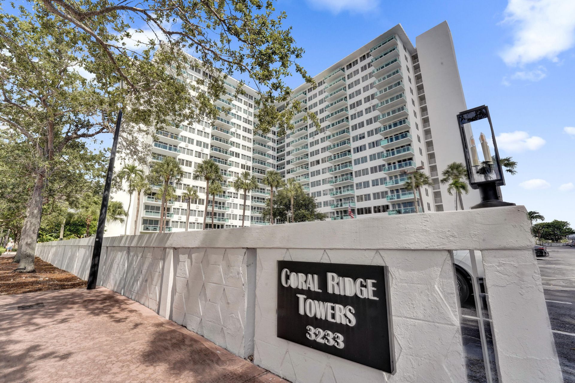 3233 NE 34th Street, Unit 214, Fort Lauderdale, FL 33308 Photo