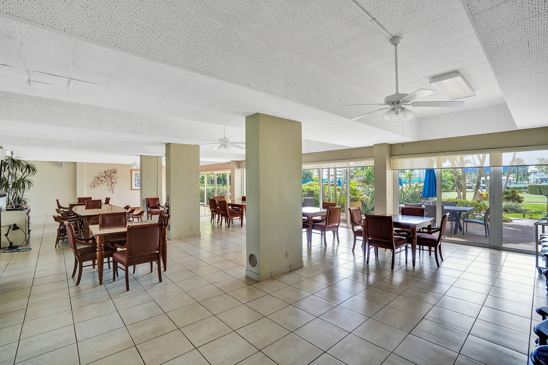 3233 NE 34th Street, Unit 214, Fort Lauderdale, FL 33308 Photo