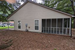 122 Beverly Drive photo 4