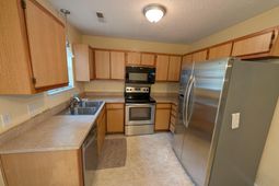 122 Beverly Drive photo 4