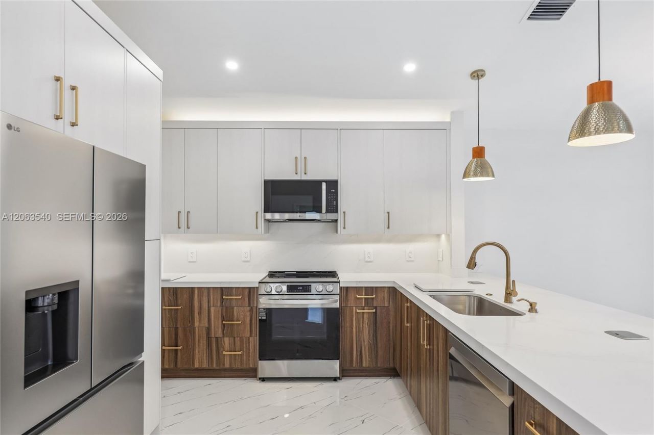 9613 NW 8th Cir, Plantation, FL 33324 Photo