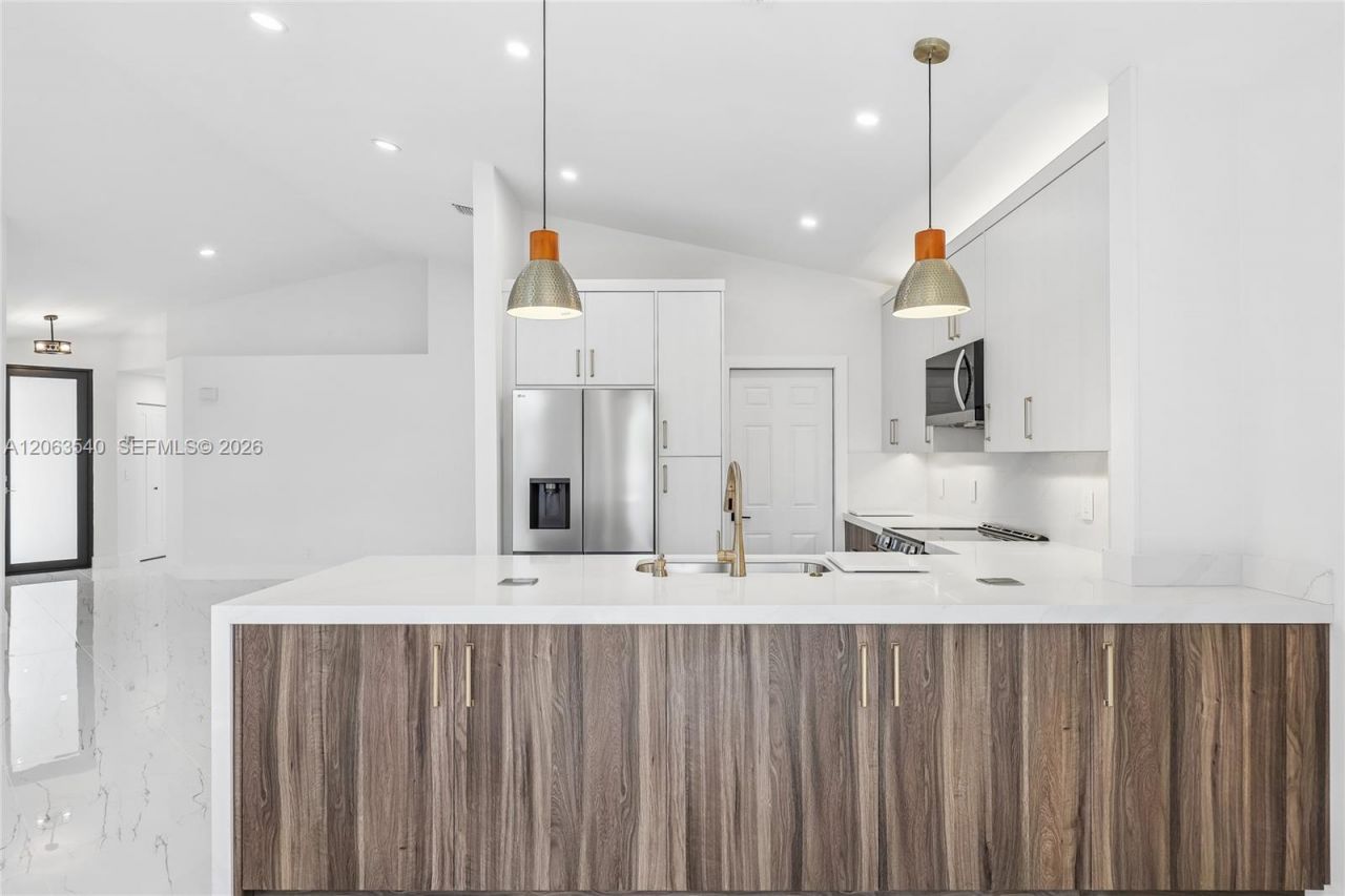 9613 NW 8th Cir, Plantation, FL 33324 Photo
