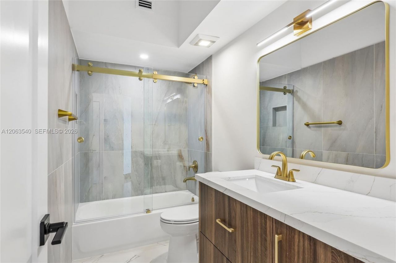 9613 NW 8th Cir, Plantation, FL 33324 Photo