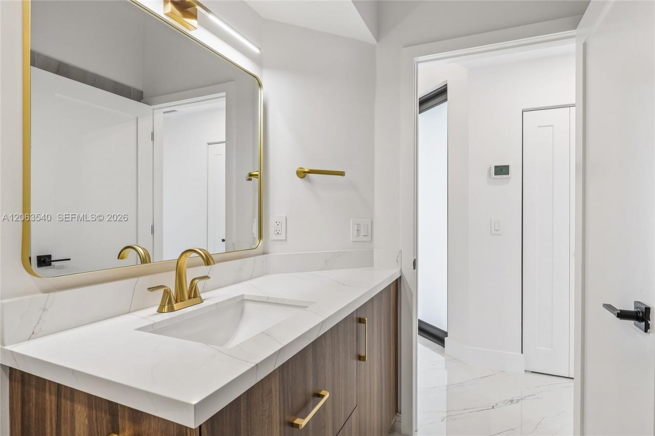 9613 NW 8th Cir, Plantation, FL 33324 Photo